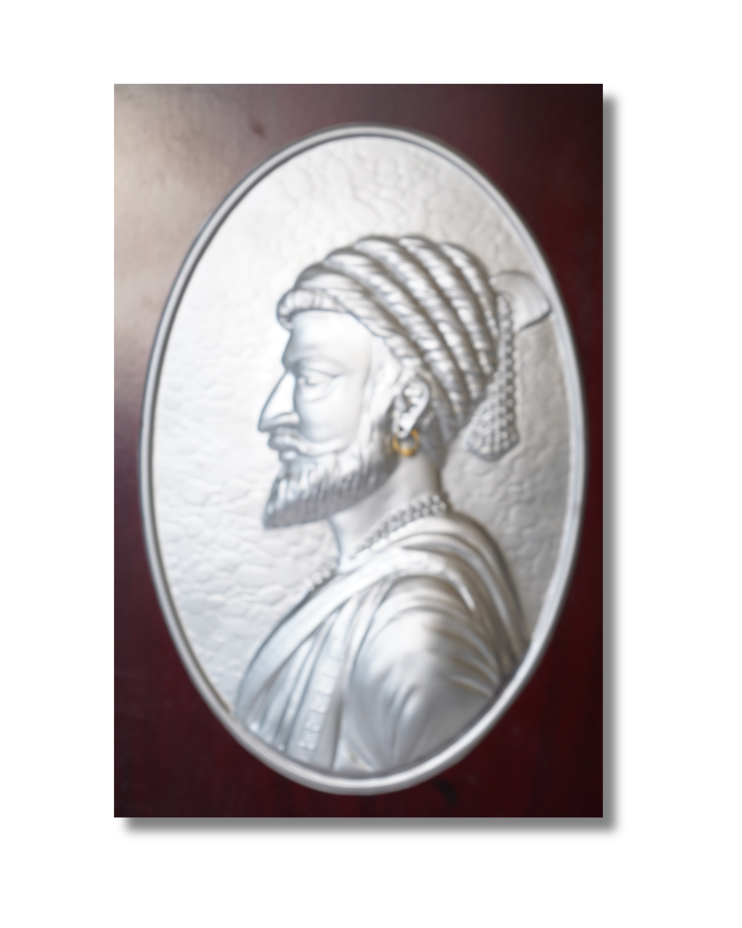 Royal Legacy in metallic frame